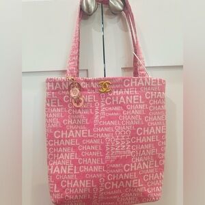Pink and white Chanel (Novelty/GWP) denim tote + Matching Novelty Keychain